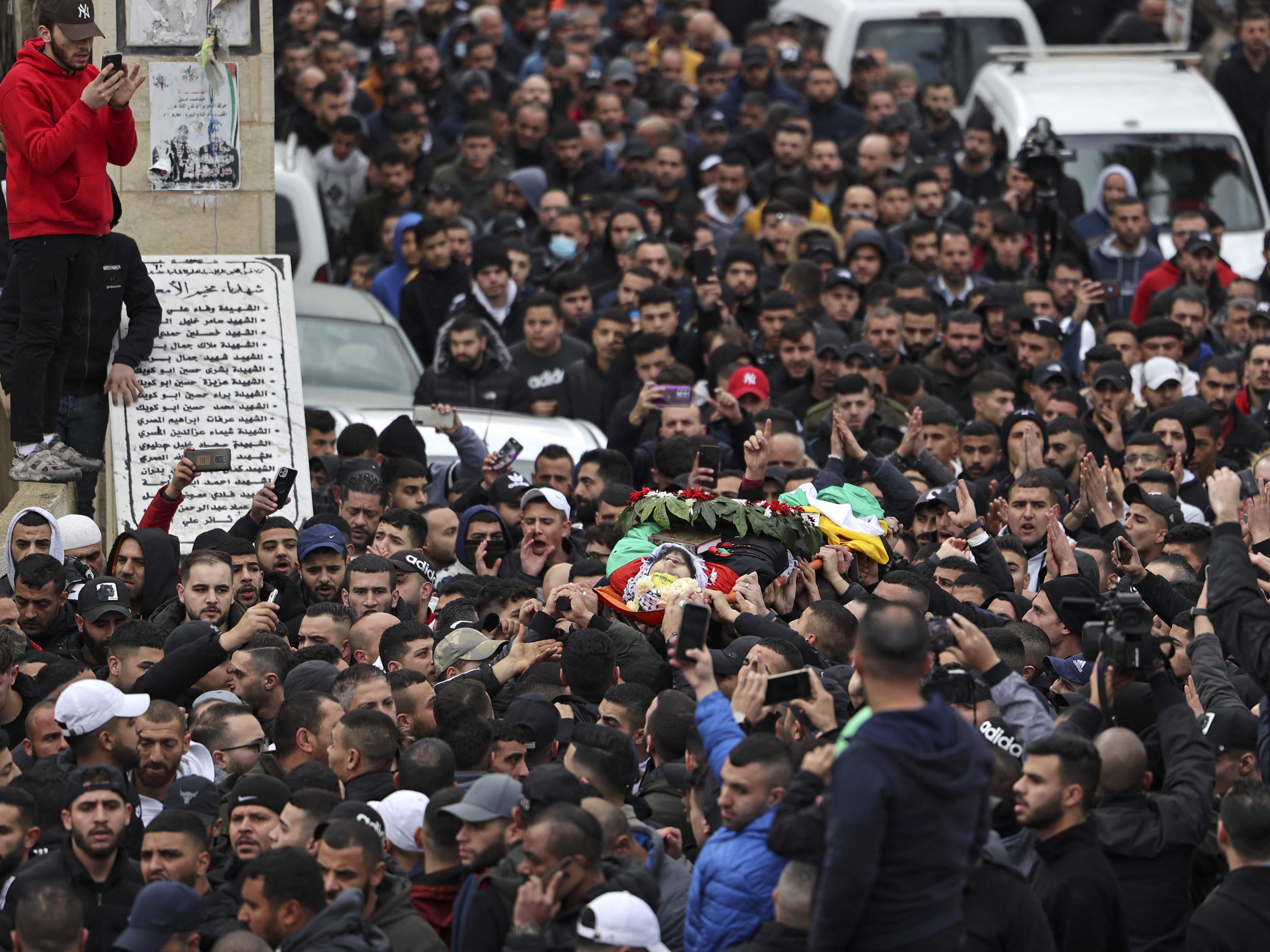 Pria Palestina Tembaki Tentara Israel yang Cari Tersangka