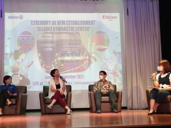 Di Gymnastic Center itu, anak anak diperkenalkan sekaligus belajar mengenai pentingnya konsep perlindungan sejak dini saat beraktivitas.