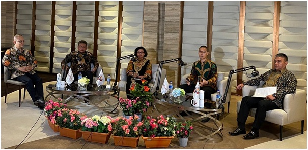 Webinar dengan tema 'Tren Program Asuransi Kesehatan: Isolasi Mandiri dan Layanan Telemedicine' di Jakarta.