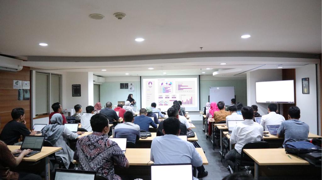 Algoritma Data Science School menawarkan beasiswa 