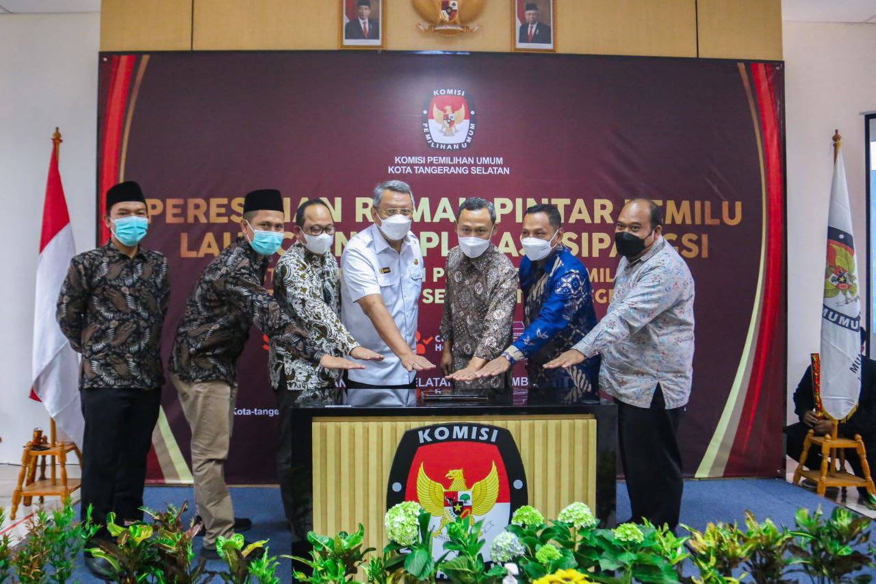 Peluncuran aplikasi Sistem Informasi Pemilu dan Pemilihan Kota Tangsel Terintegrasi (Sipangsi) dan Rumah Pintar Pemilu (RPP).