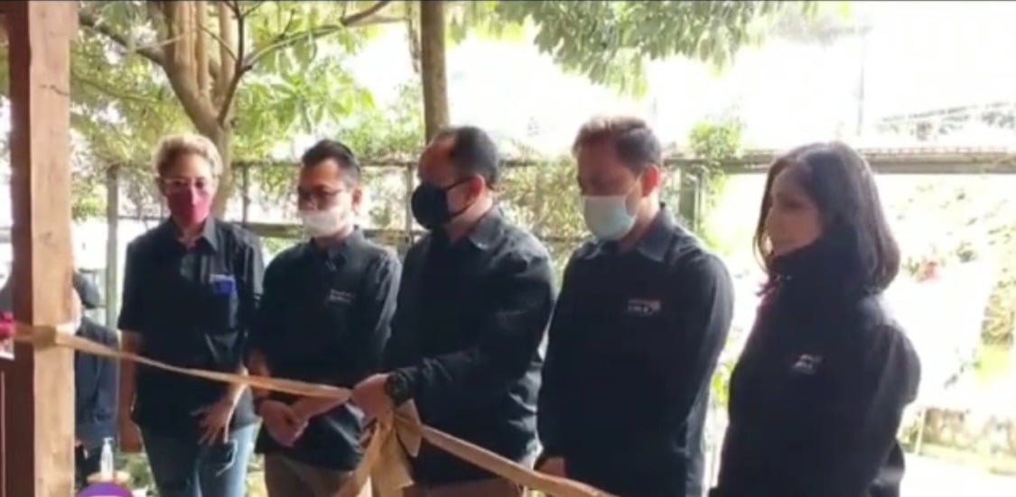 Pembukaan Kampung Mawar Resto di Bandung Barat