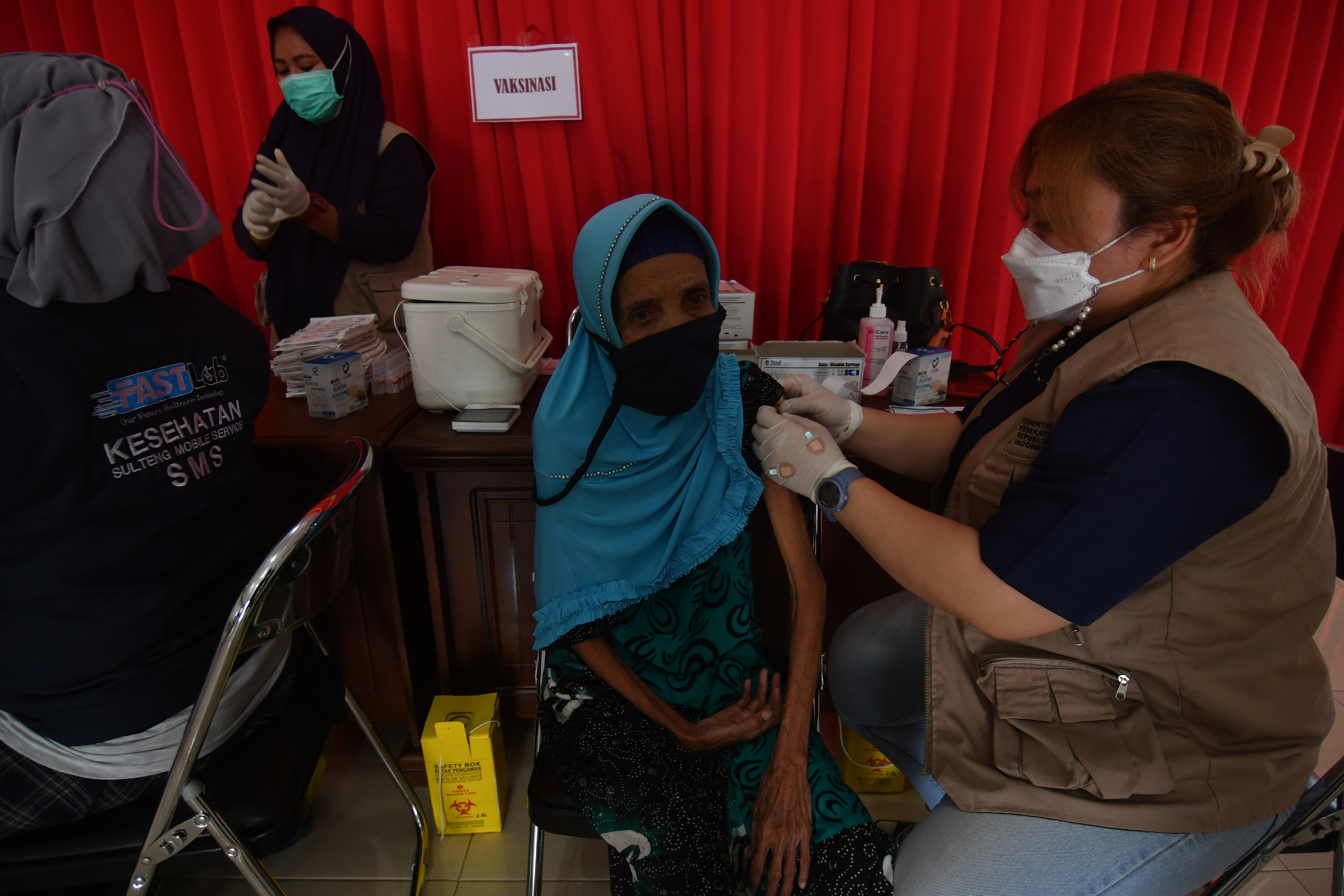 Indonesia Berhasil Suntik Vaksin Dosis Lengkap kepada 110 Juta Orang