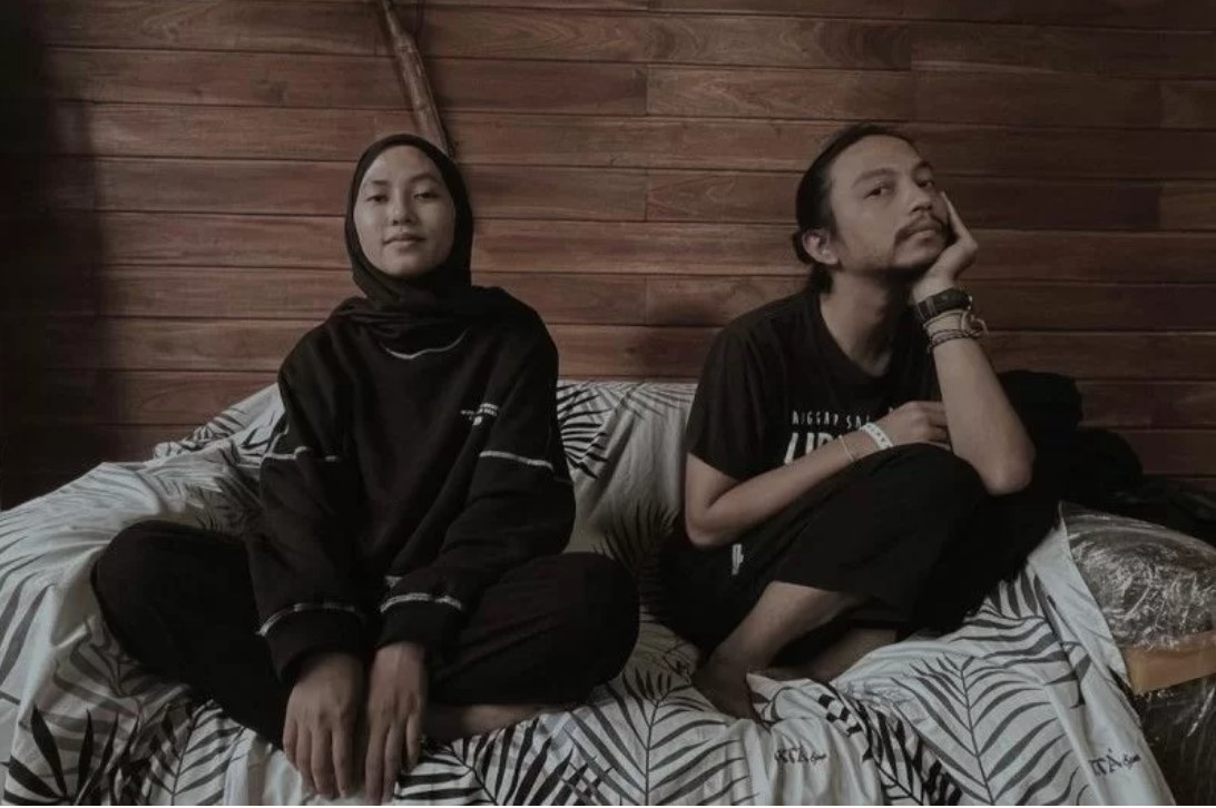 Feby Putri dan Fiersa Besari 