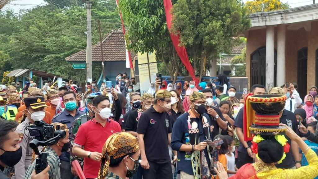 Menparekraf Sandiaga Uno melakukan kunjungan ke Desa Wisata Sanankerto, Kecamatan Turen, Kabupaten Malang, Jawa Timur.