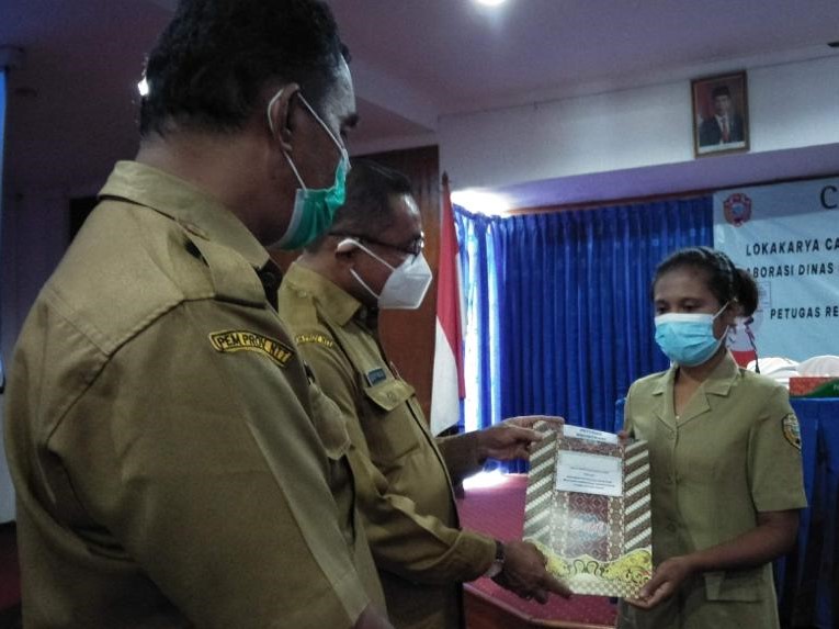 Pada saat diluncurkan, Kabupaten Ende memiliki capaian kepemilikan akta kelahiran hanya 56% alias jauh di bawah target nasional sebesar 95%.