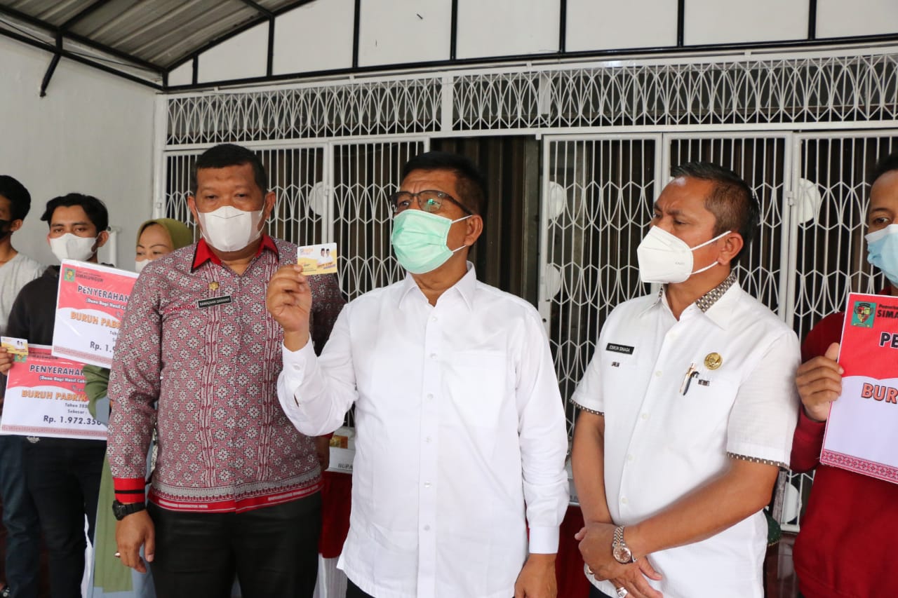 Bupati Simalungun, Sumatra Utara, , Radiapoh Hasiholan Sinaga 