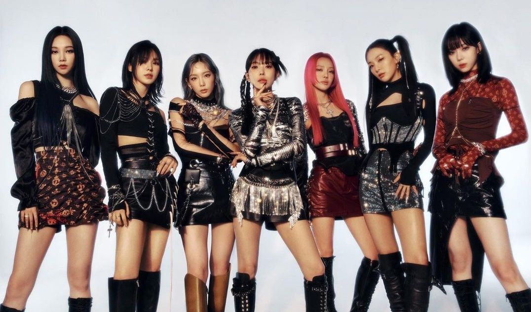 “Girls on Top” atau “GOT”.