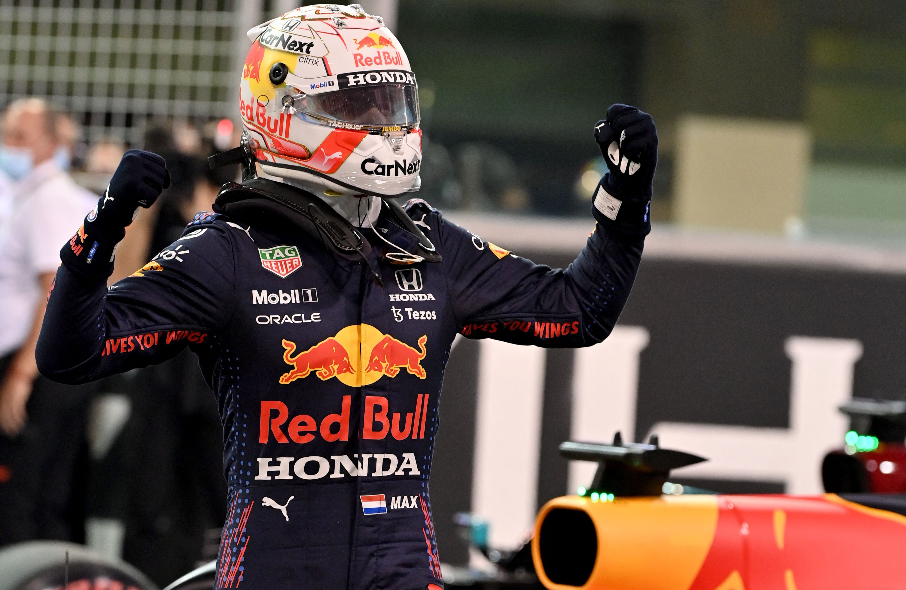 Pembalap Belanda, Max Verstappen merebut pole position balap F1 GP Abu Dhabi. 