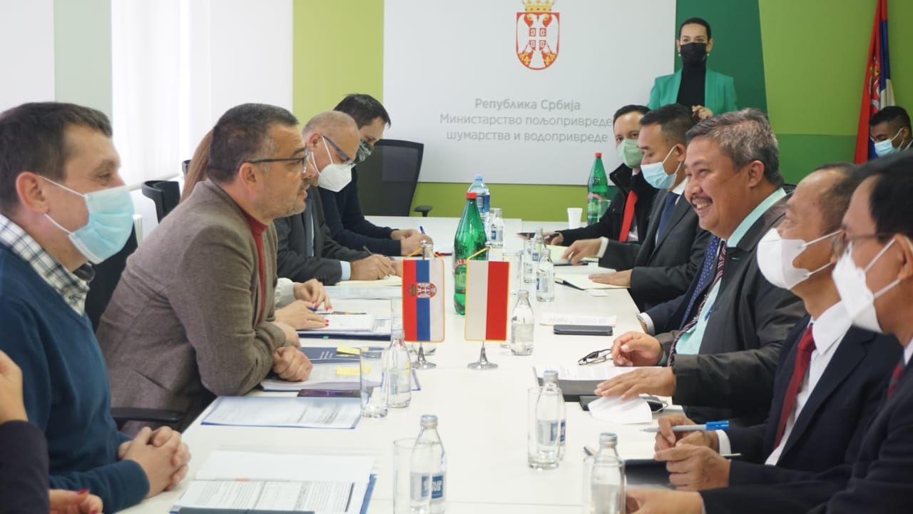 Tim delagasi One Day with Indonesian Coffee, Fruits, and Floriculture (ODICOFF) bertemu dengan Kementan Serbia.