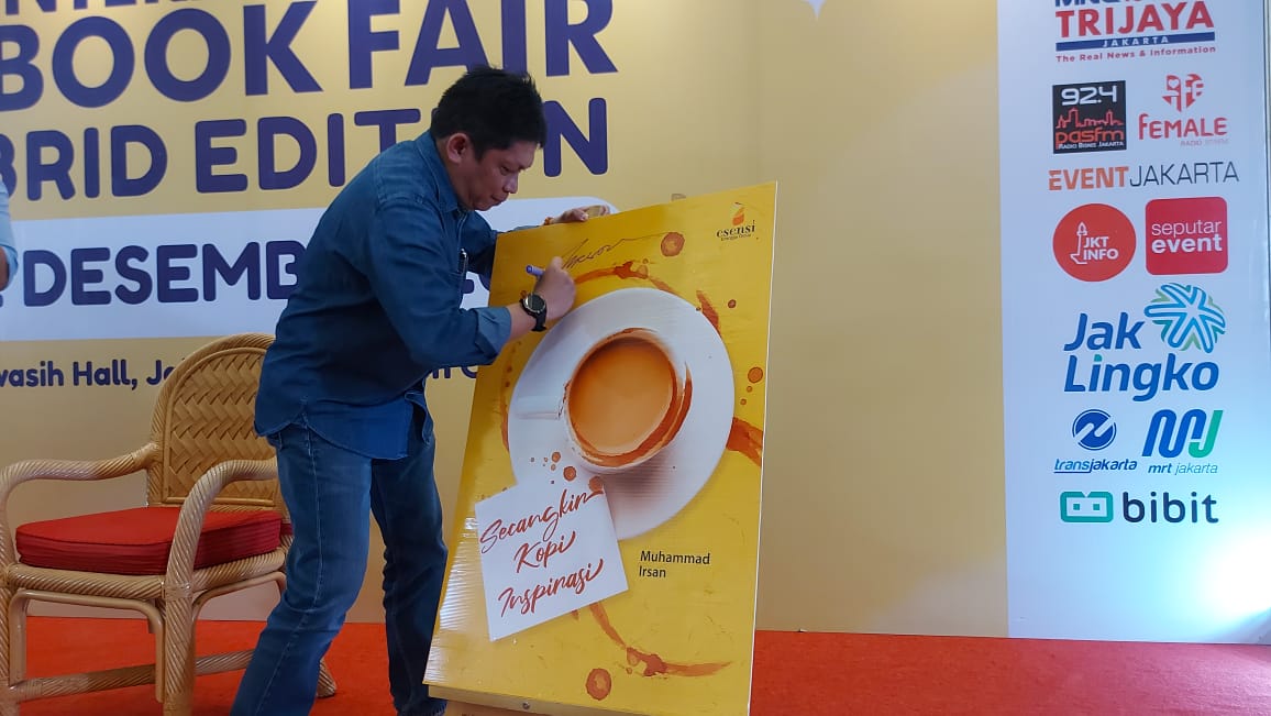  Acara launching dan bedah buku 