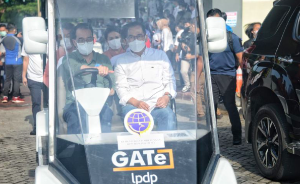 Menhub: Mobil Listrik Buatan Lokal akan Digunakan di Bandara dan Event G20 Bali