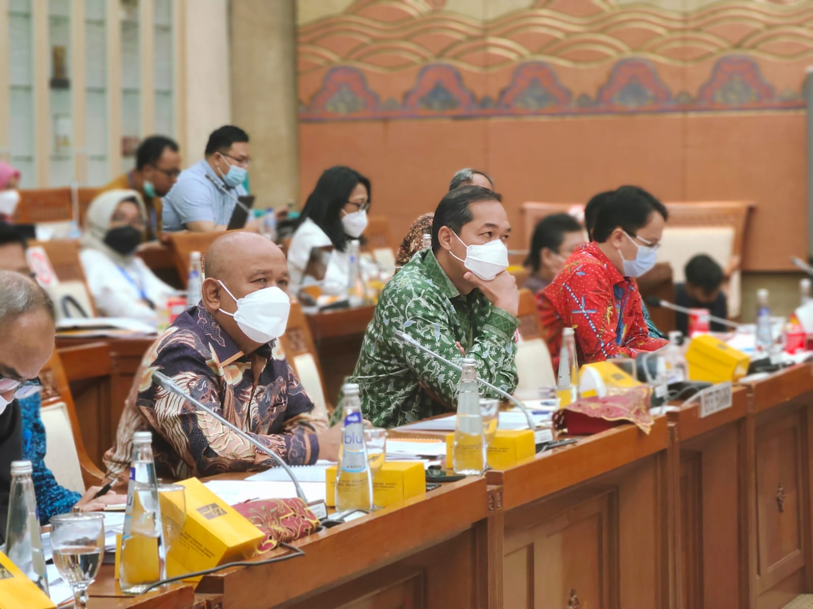 Wakil Ketua Komisi VI DPR Ingatkan Mendag Koordinasi dengan Menperin 