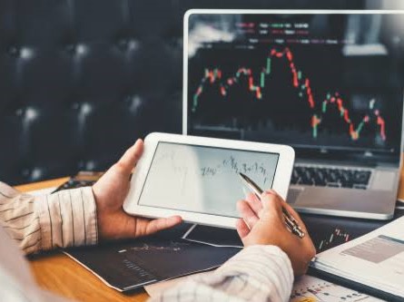 Manajer investasi menawarkan berbagai pilihan produk reksa dana sesuai dengan tingkat risiko dan kebutuhan investasi investor.