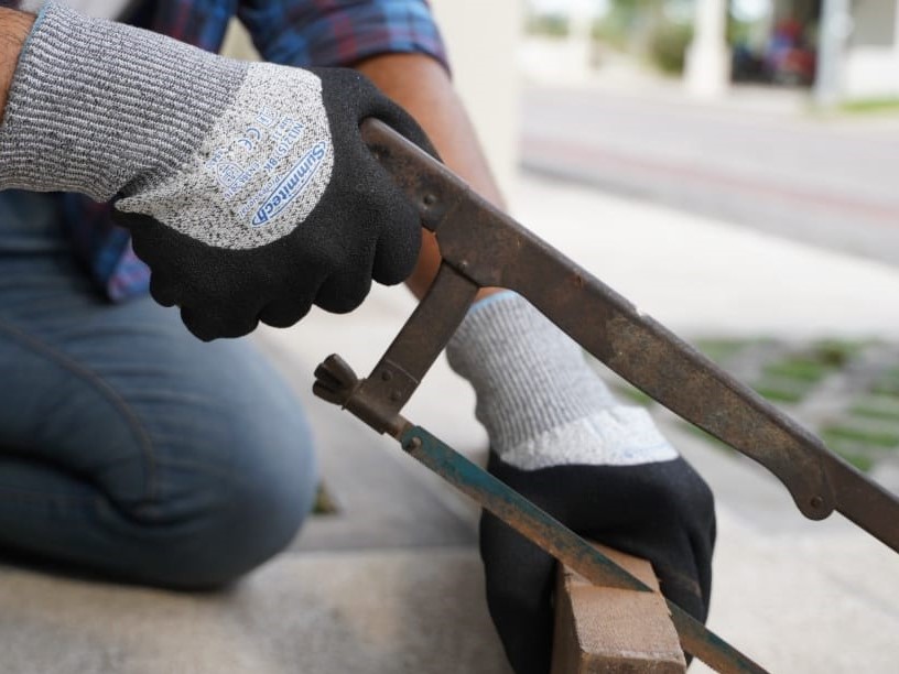 Meskipun tidak parah, luka ringan pada tangan juga dapat mengganggu kenyamanan tugas sehari-hari di rumah hingga di tempat kerja.