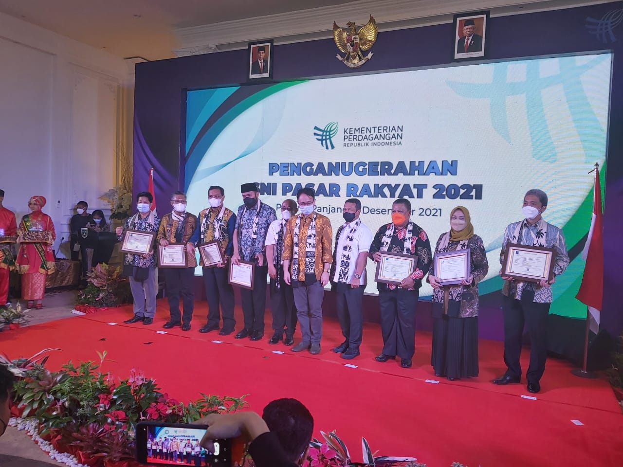 Pasar Cisalak Kota Depok mendapatkan sertifikat SNI