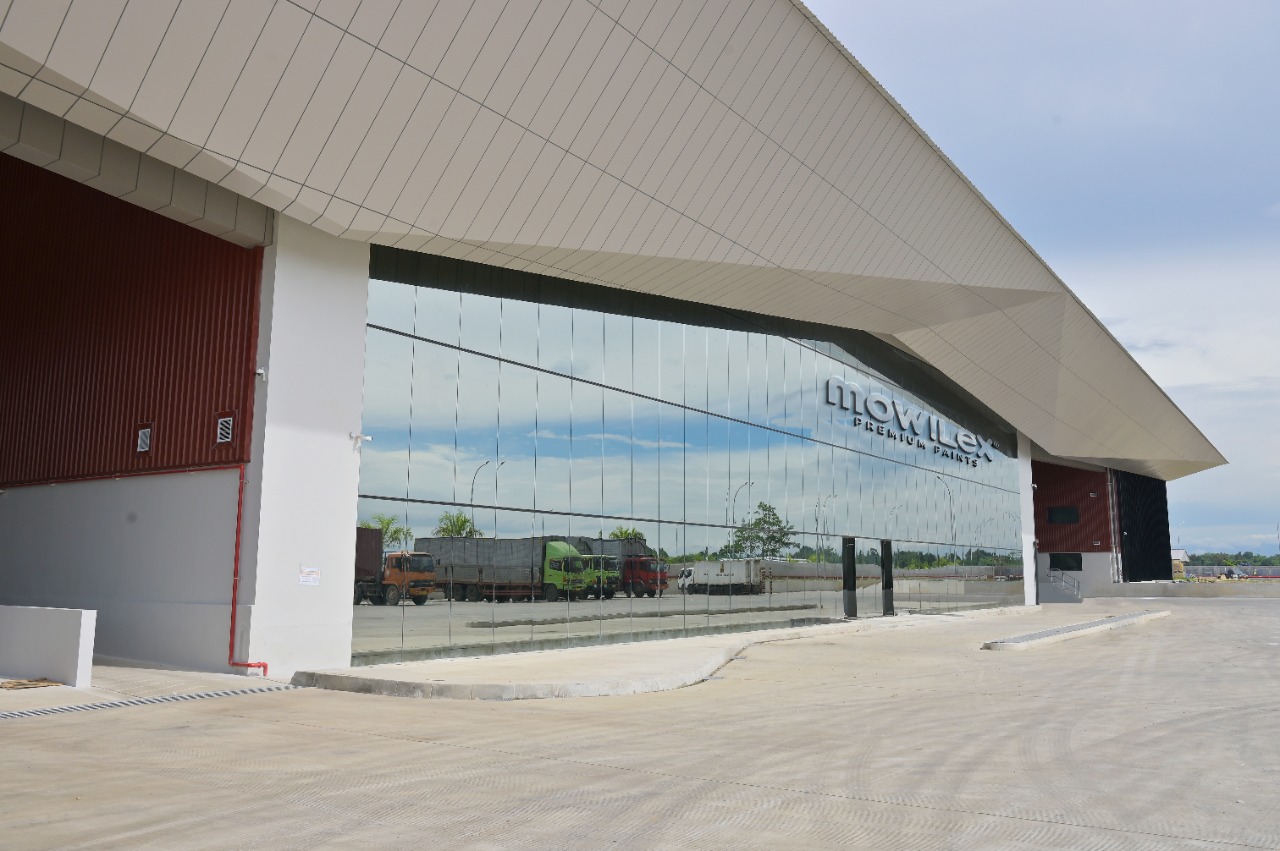 Pembangunan pabrik terbaru PT Mowilex Indonesia yang hampir selesai, diharapkan dapat mengurangi emisi CO2 sekitar 7%.