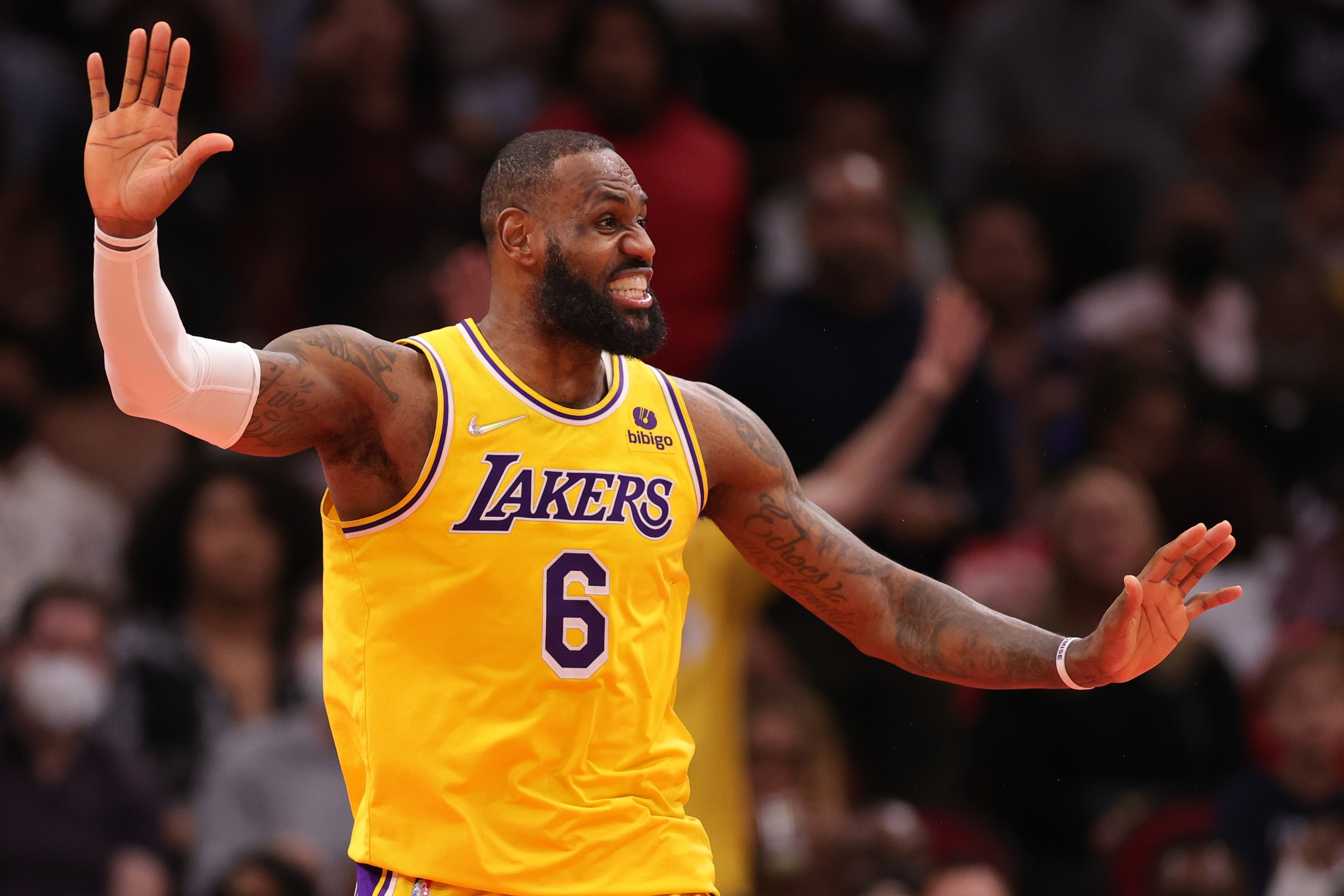 Triple Double King James dan Westbrook Akhiri Lima Kekalahan Beruntun LA Lakers