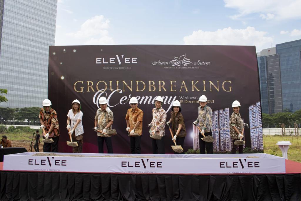Acara groundbreaking Elevee Penthouse & Residence yang dilaksanakan dengan prokes ketat di kawasan Alam Sutera, Rabu (15/12).