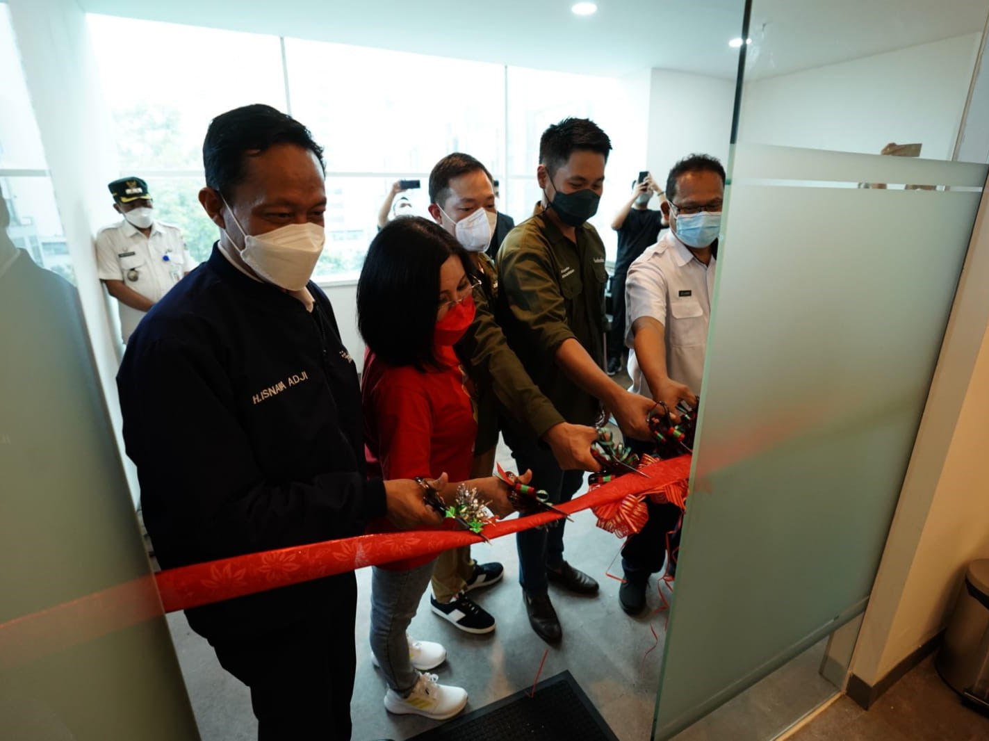 Kerja sama strategis tersebut muncul demi menjawab kebutuhan konsumen terhadap fasilitas beristirahat nyaman yang berlokasi di tengah kota.