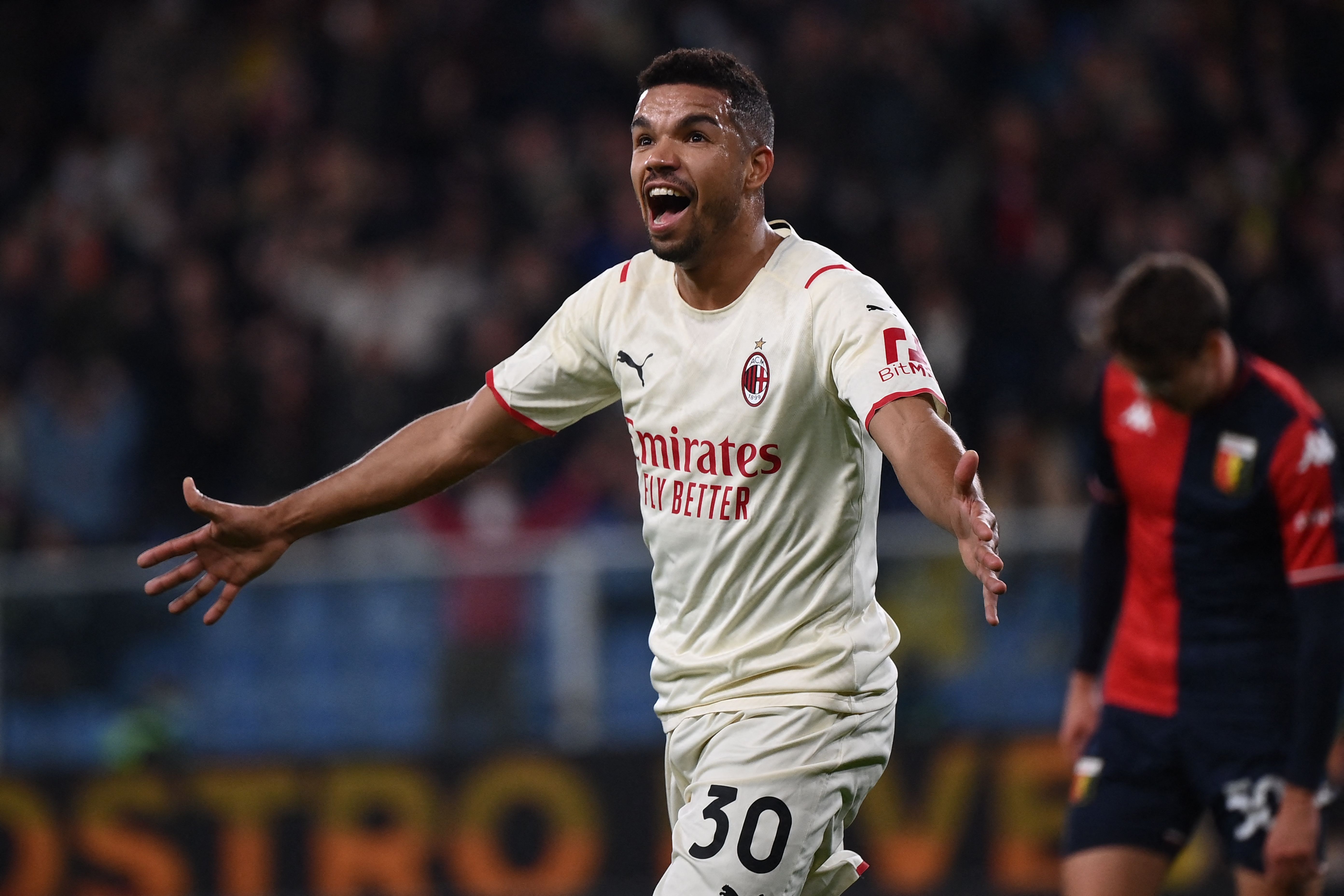 Gelandang AC Milan Junior Messias