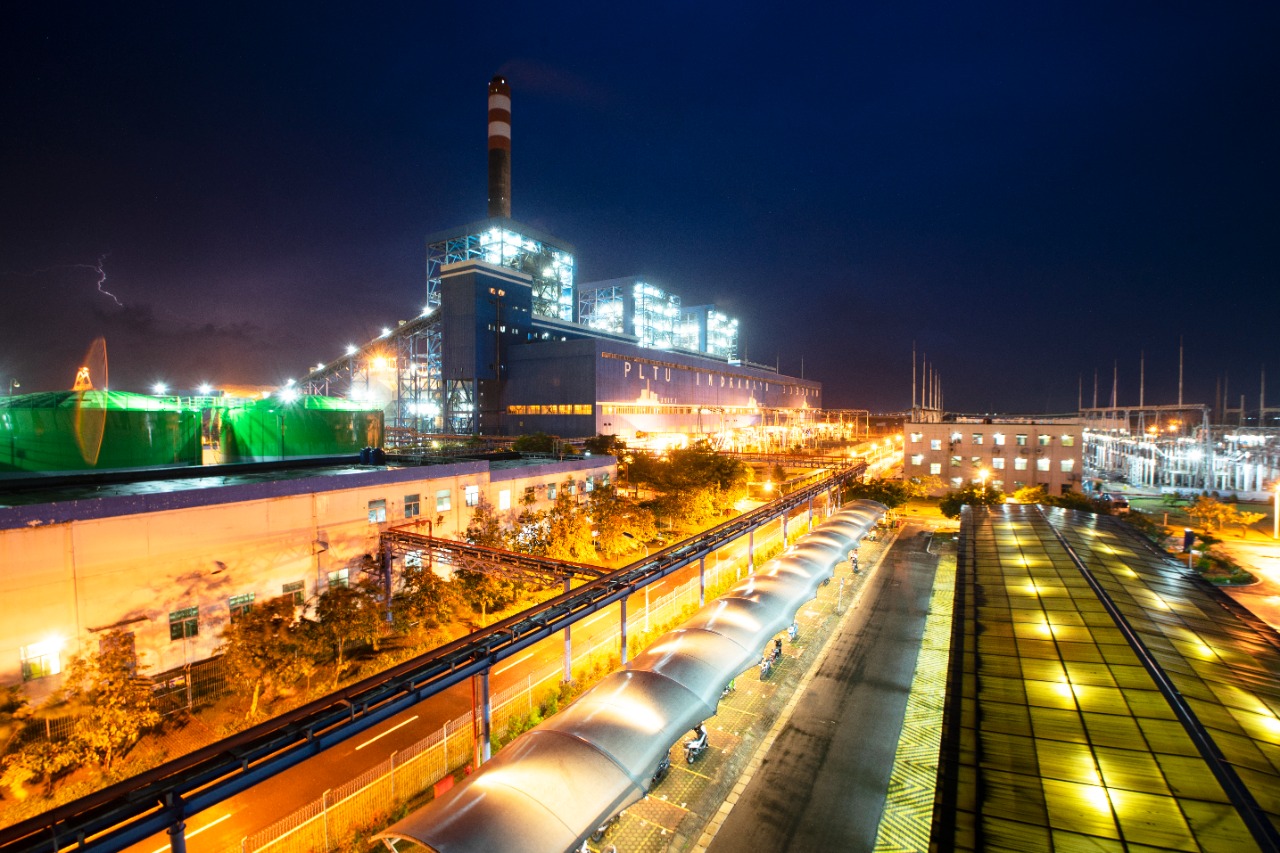 Instalasi listrik yang dikelola PT Pembangkitan Jawa Bali akan mendukung kelancaran pasokan listrik pada Natal dan Tahun Baru