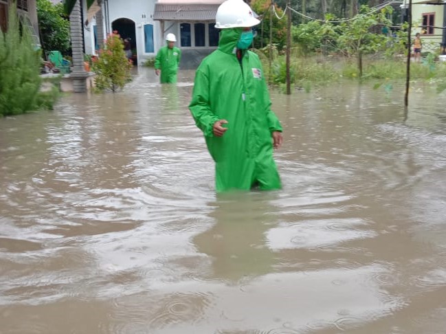 Ratusah rumah di Babel terdampak banjir akibat hujan lebat disertai rob pada awal tahun ini.