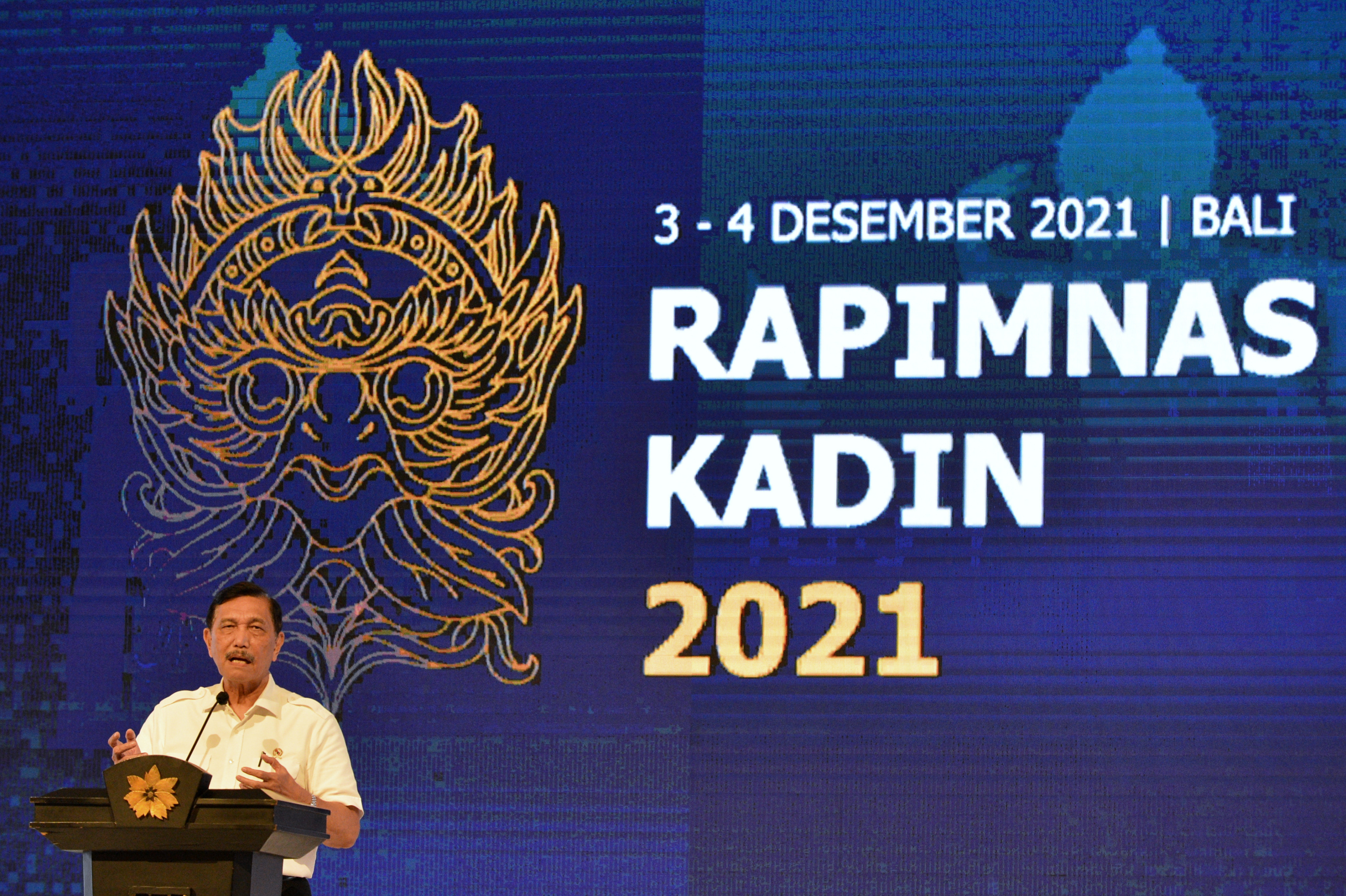 Luhut : Pengetatan saat Nataru Jadi Prioritas Bagi Pemulihan Ekonomi 