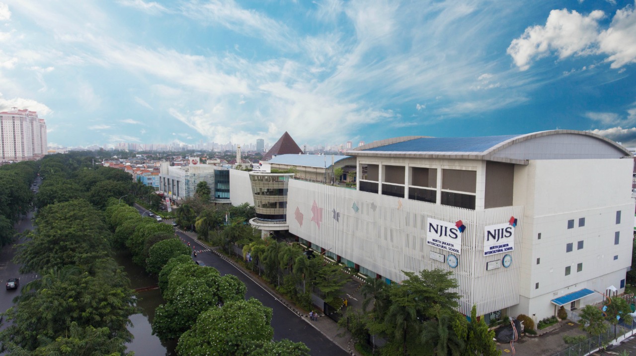 Gedung North Jakarta Intercultural School (NJIS) di Jakarta.