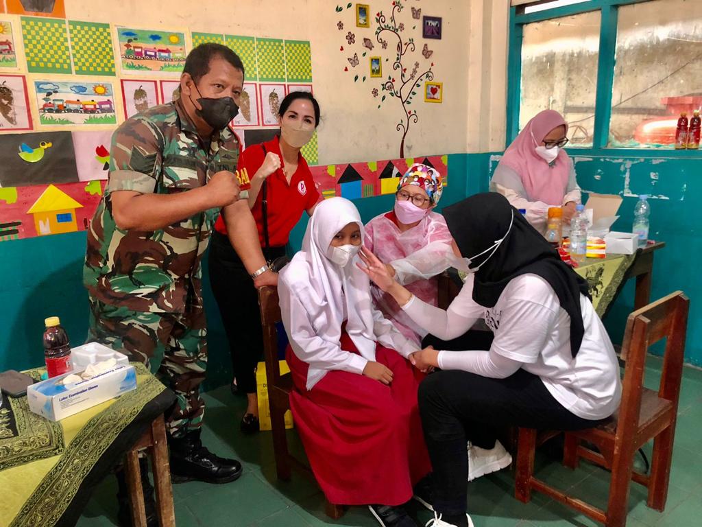 Vaksinasi oleh Perempuan Jenggala