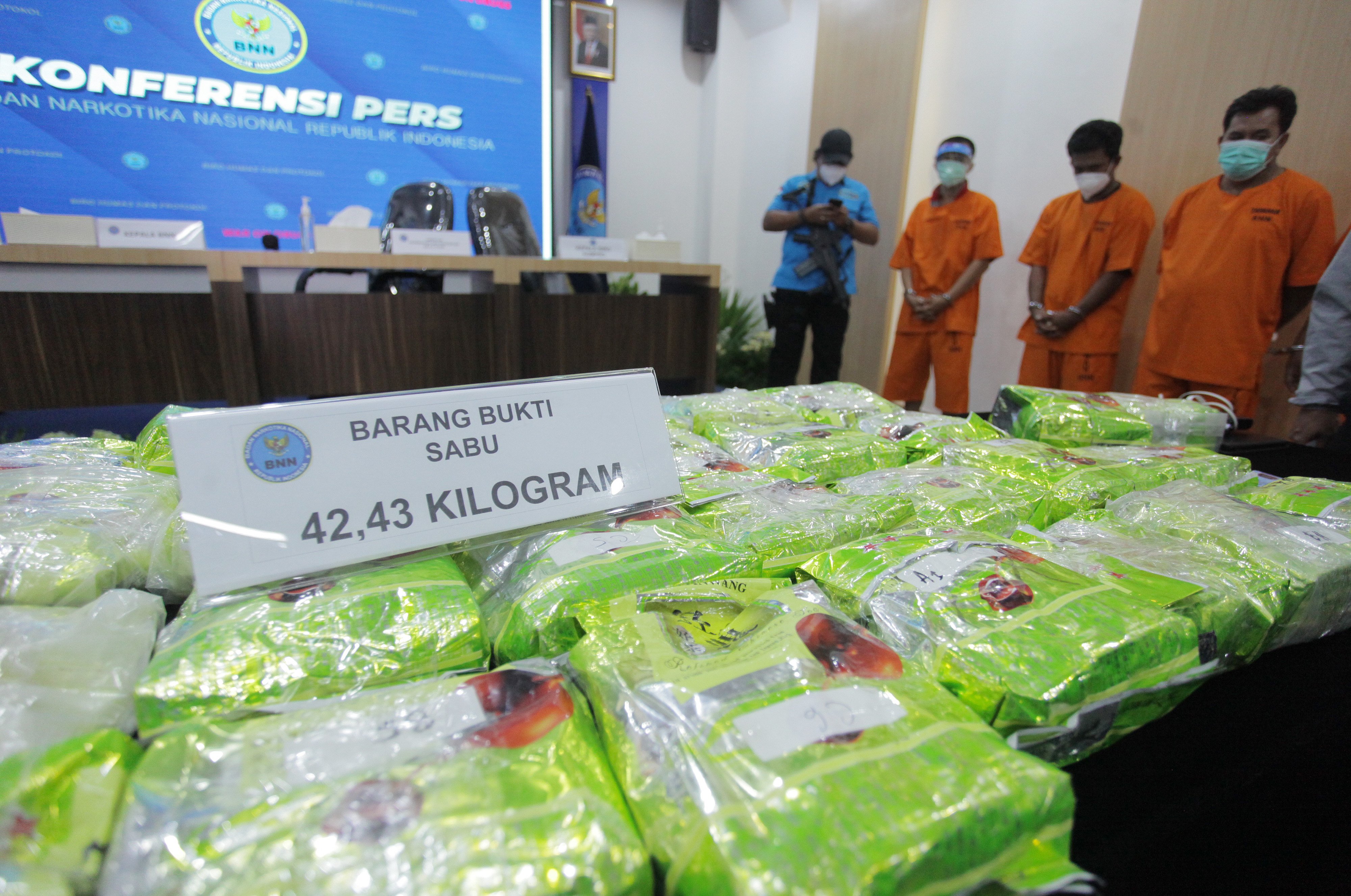 Ilustrais barang bukti narkoba yang diungkap BNN