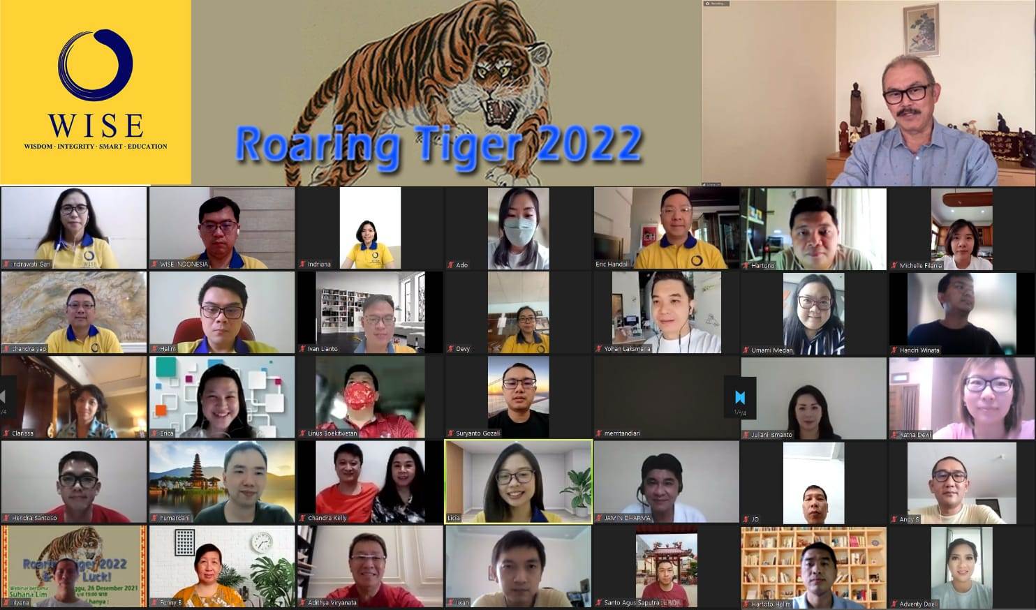 Acara feng shui talk mengenai tahun Macan Yang (+) Kayu, yang diberi judul “Roaring Tiger 2022,” melalui platform Zoom.