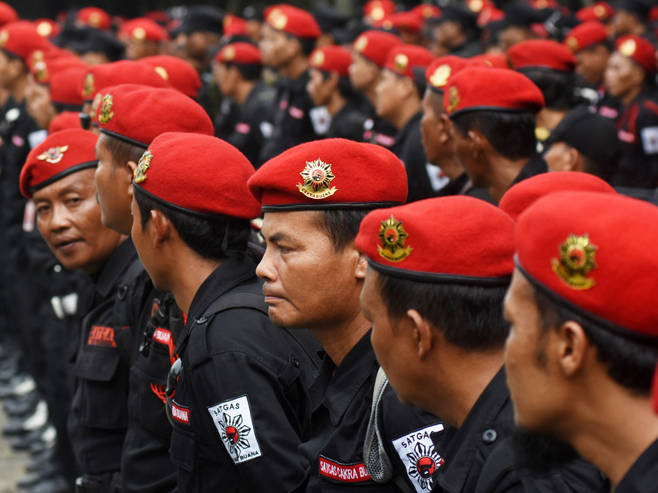 Ketua Satgas Cakra Buana PDIP Sumut mendukung Polisi menindak anggotanya yang aniaya remaja di Medan.