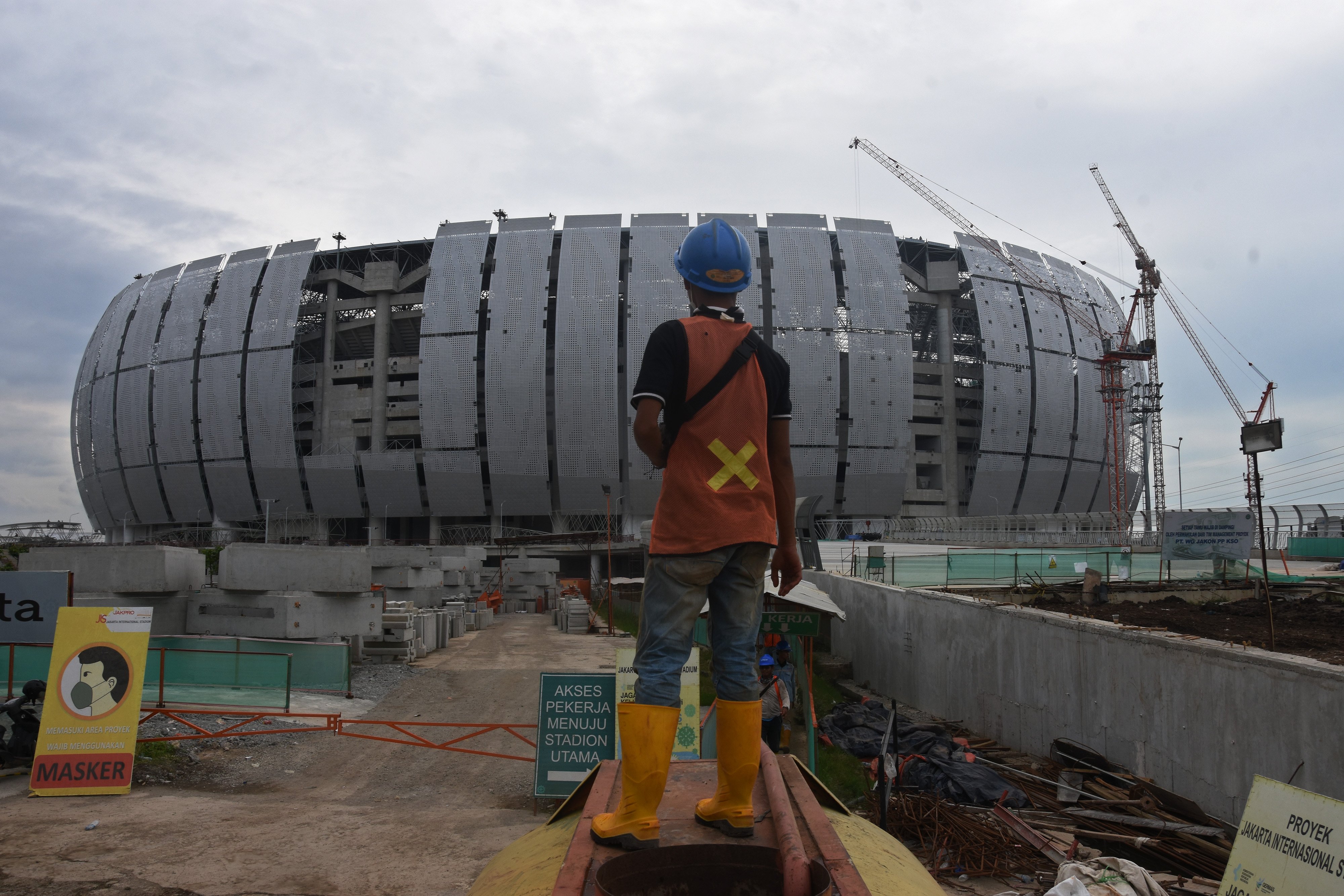 Pembangunan Jakarta International Stadium