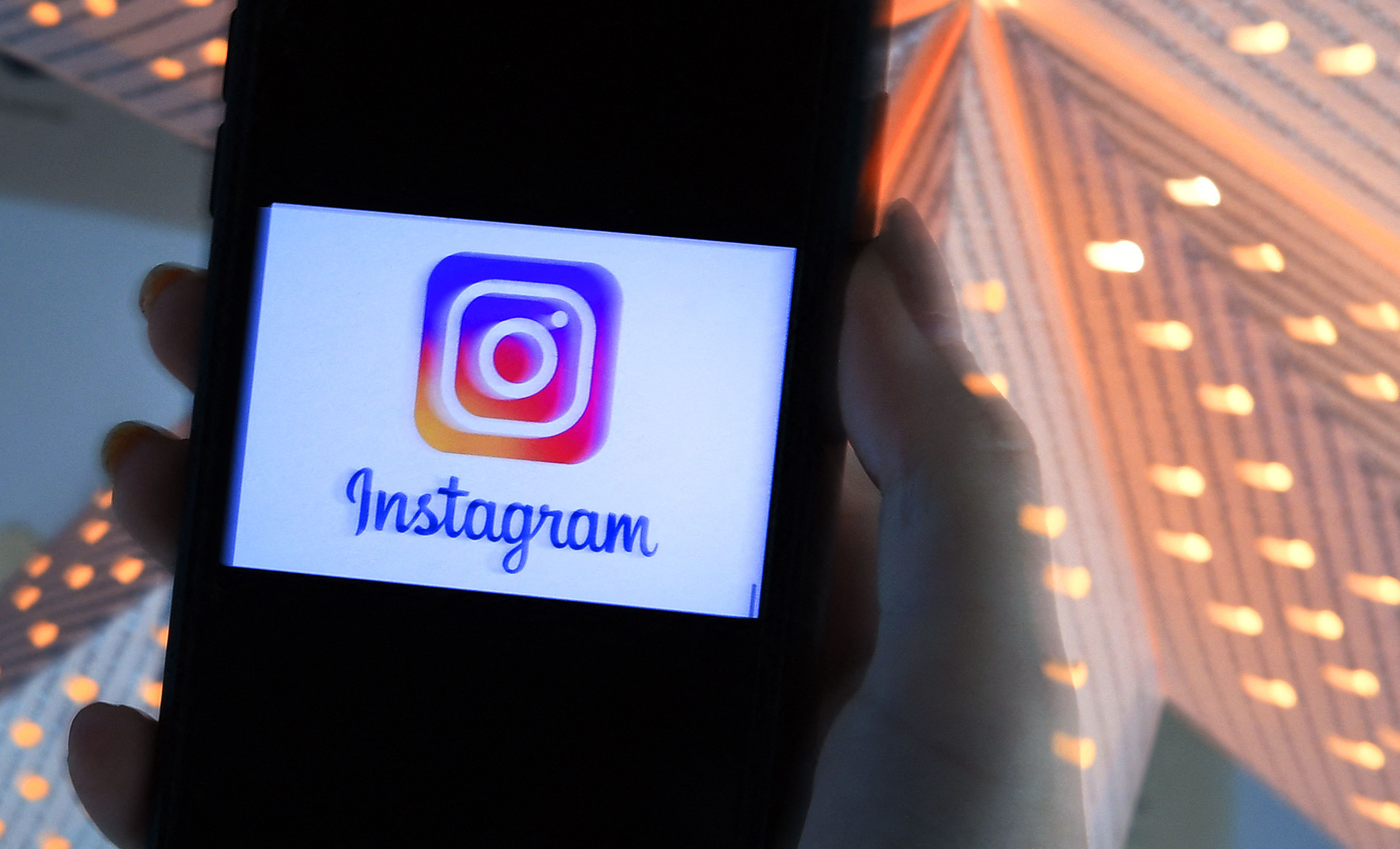 Instagram memperbarui fitur-fitur di platformnya demi keamanan pengguna remaja di platform tersebut.