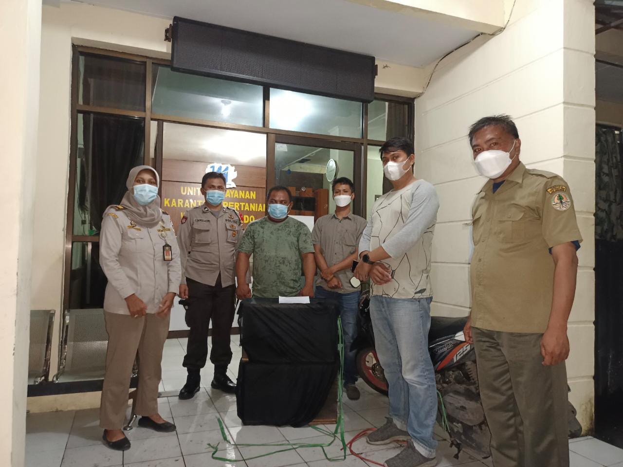 Karantina Pertanian Manado menggagalkan 3 ekor kera  yang hendak dikapalkan melalui Pelabuhan Laut Manado.