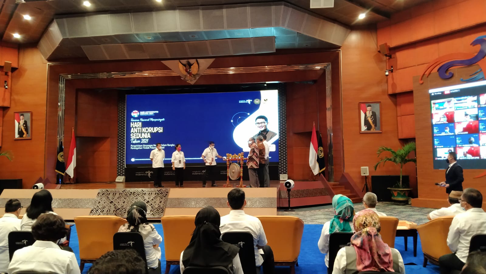 Kemenparekraf meresmikan penggunaan aplikasi Whistleblowing System (WBS). 