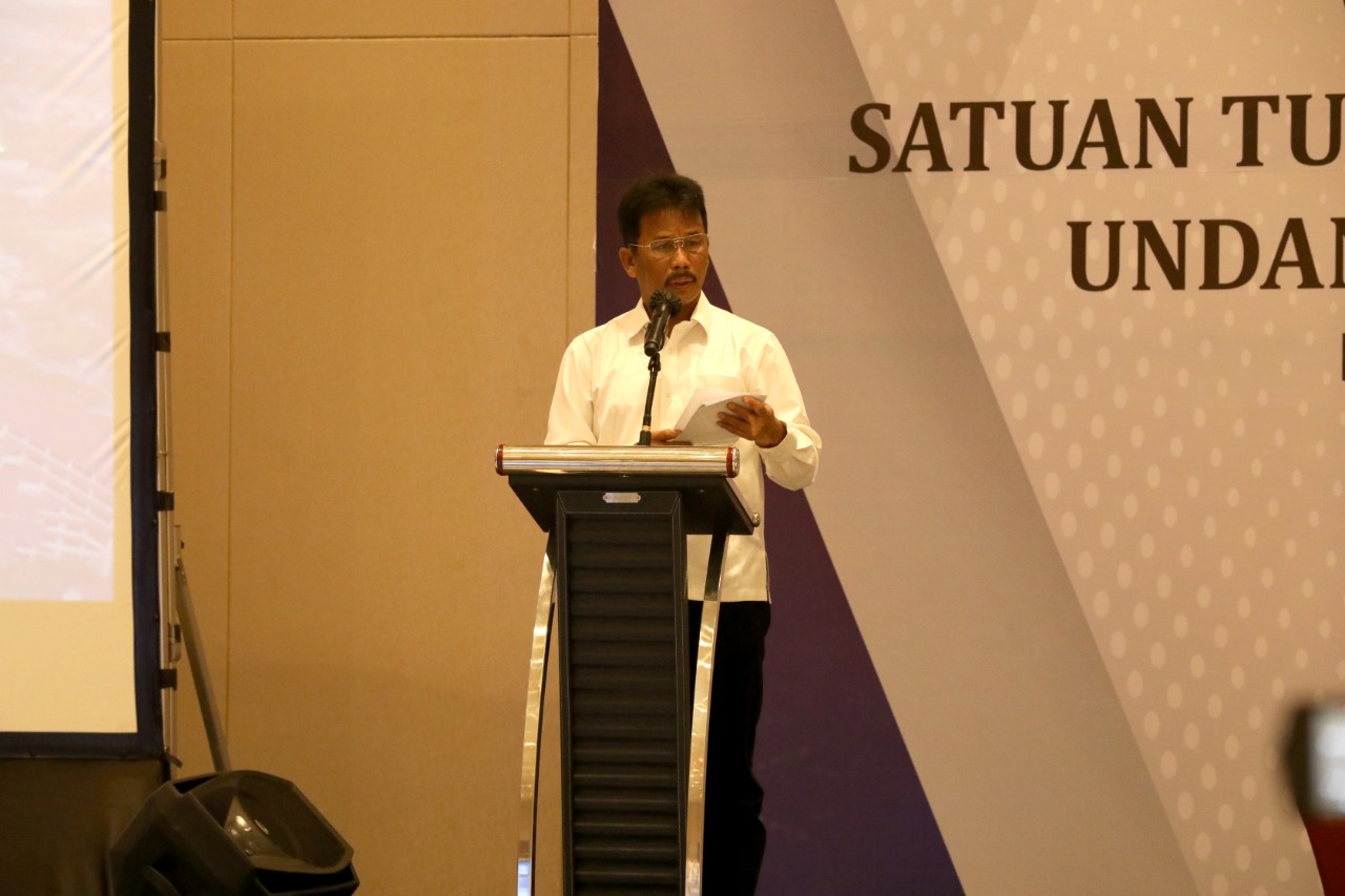 Kepala BP Batam Muhammad Rudi memberi pemaparan pada Workshop Satuan Tugas Percepatan Investasi dan Kemudahan Pelayanan Izin Berusaha.