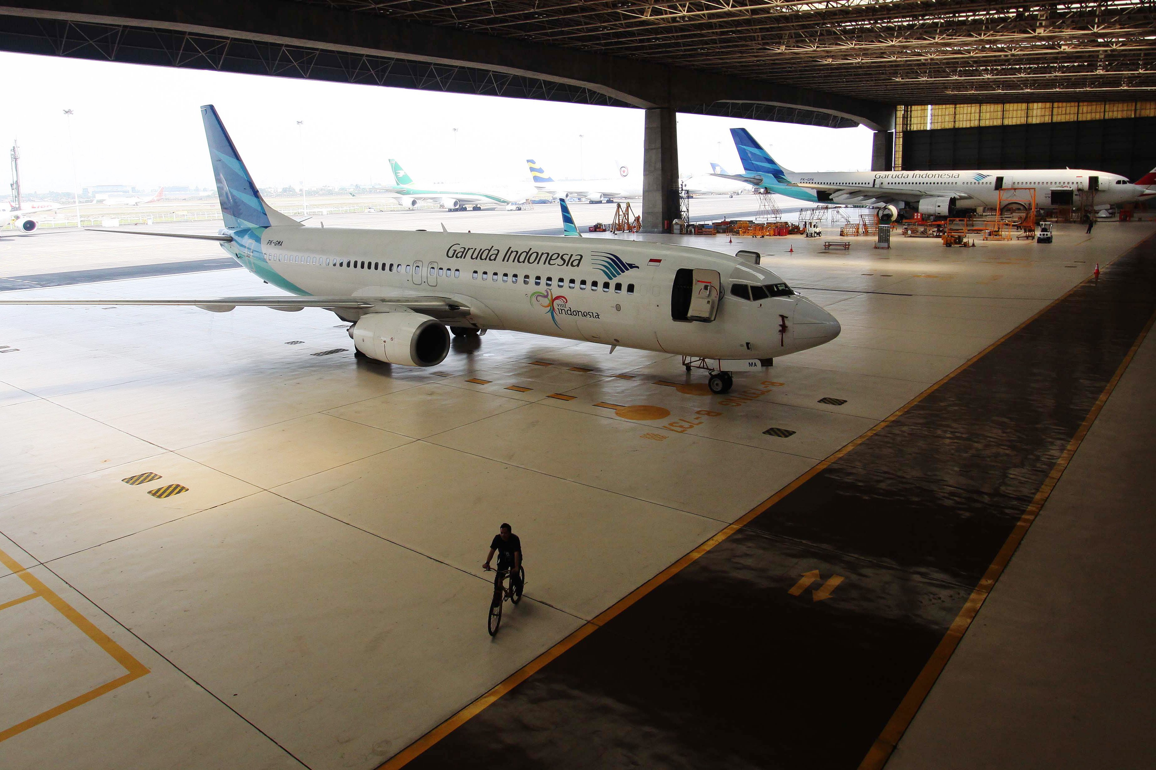 Pesawat garuda Indonesia di fasilitas GMF