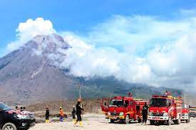 Gunung Semeru  