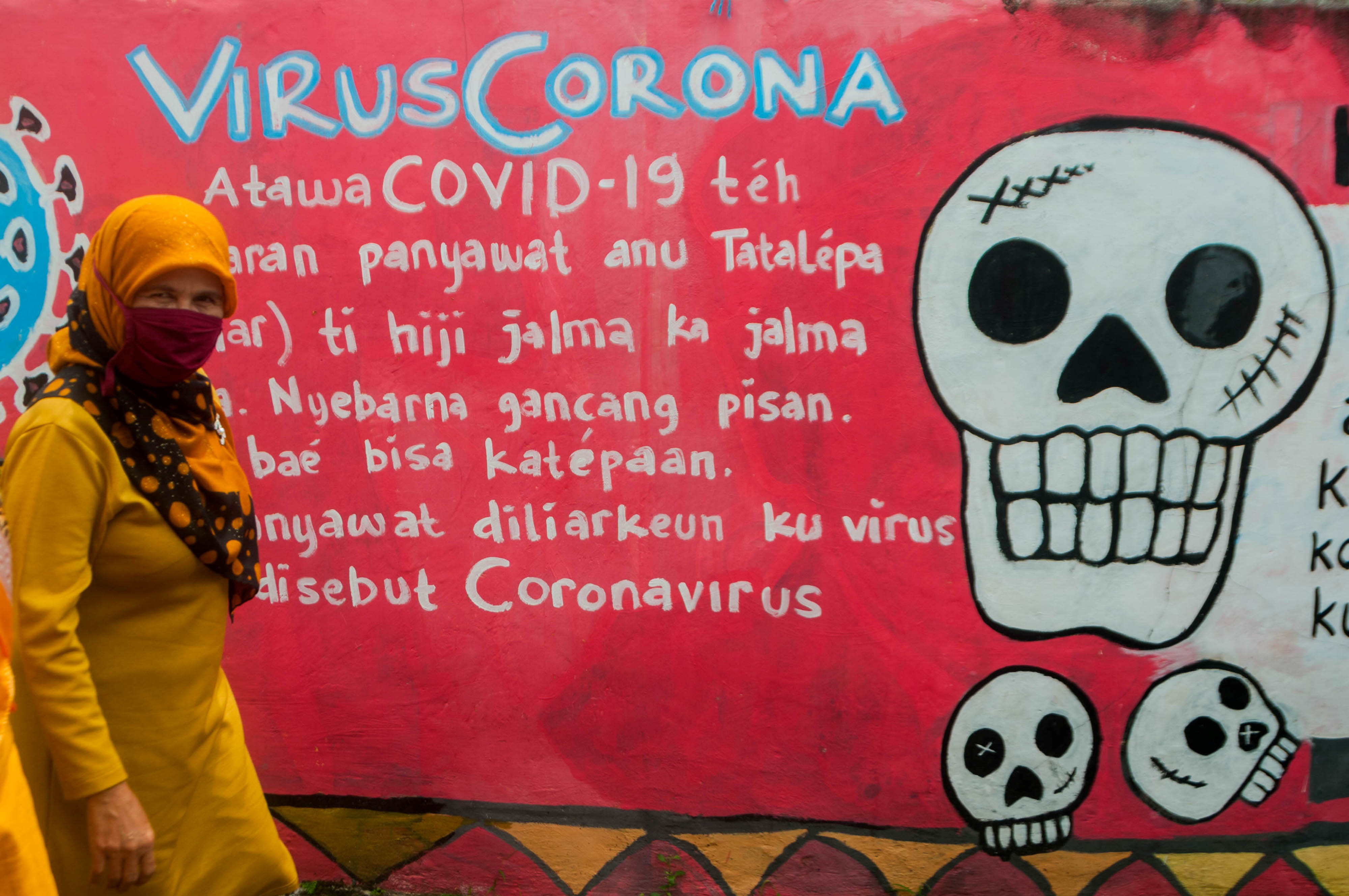 Mural edukasi Covid-19 di Pandeglang, Bnaten