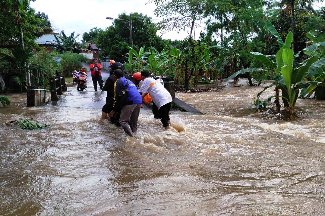Banjir di Lubuk Linggau, Sumsel.