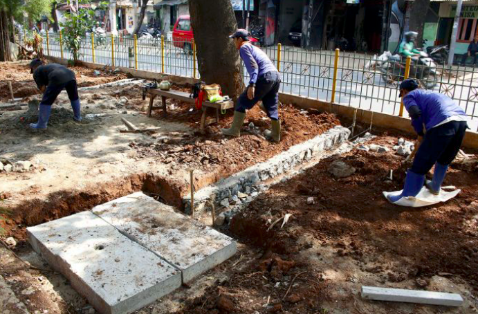 Dikritik Publik, Anies Instruksikan Evaluasi Kontraktor Pembuatan Sumur Resapan