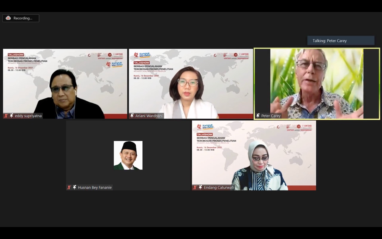 talkshow Berbagi Pengalaman Terobosan Proses Penelitian yang diselenggarakan oleh Fakultas Seni Rupa dan Desain Universitas Tarumanagara.