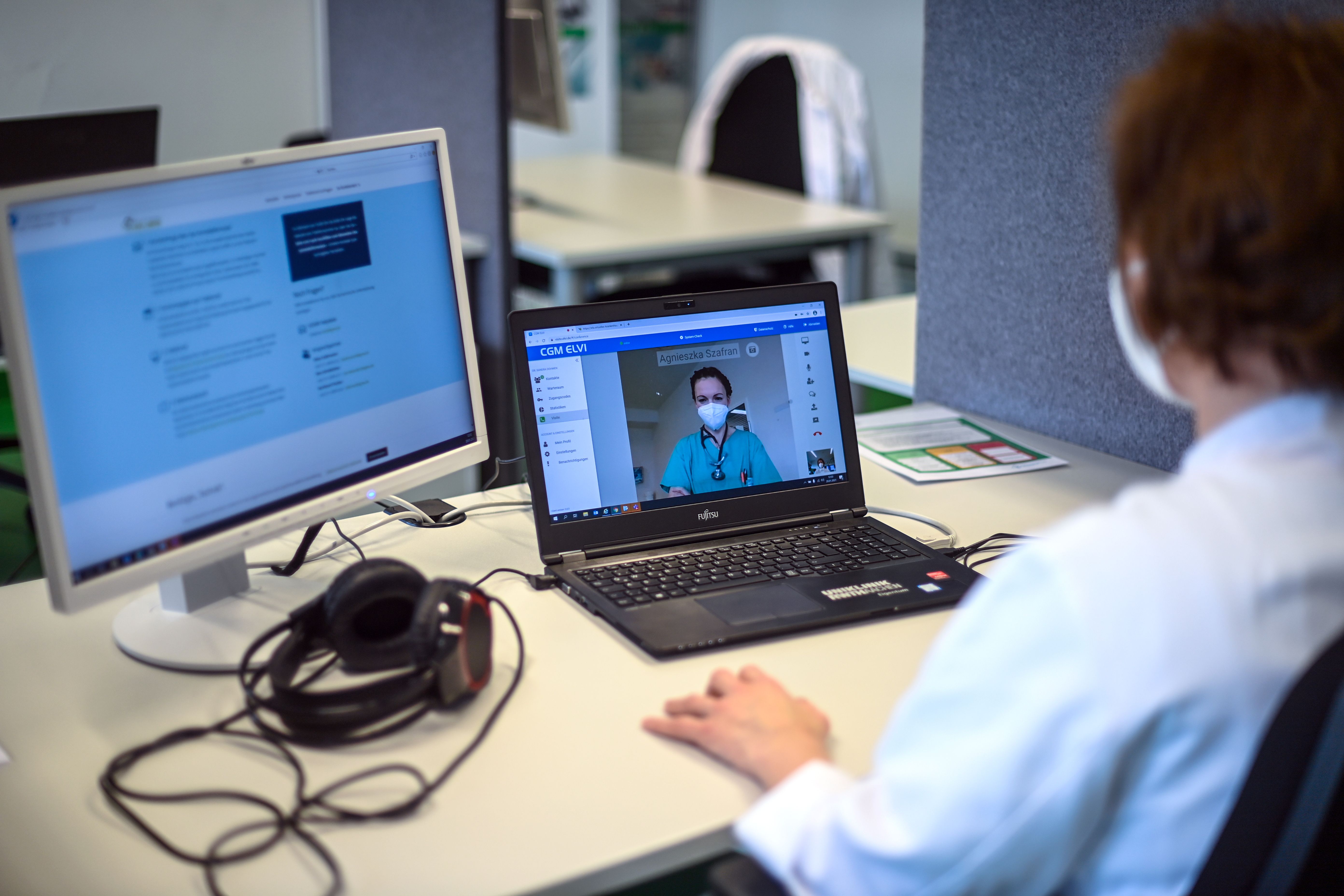 Ilustrasi--Dokter di Jerman memanfaatkan telemedicine untuk menangani pasien covid-19.