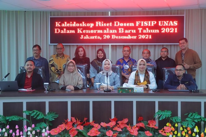 Akademisi Fisip Unas menggelar capaian riset selama 2021 yang memasuki era kenormalan baru akibat pandemi korona, Senin (20/12)
