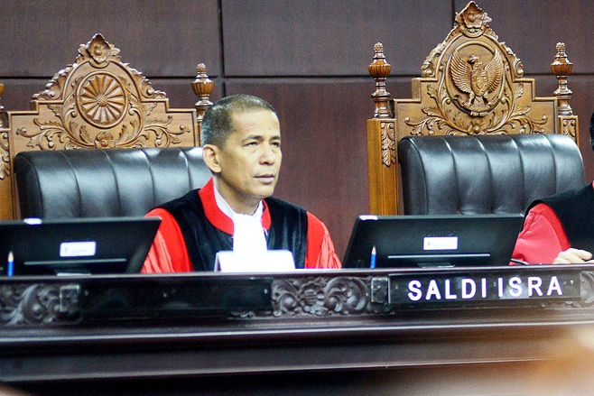 HAKIM konstitusi Mahkamah Konstitusi, Saldi Isra