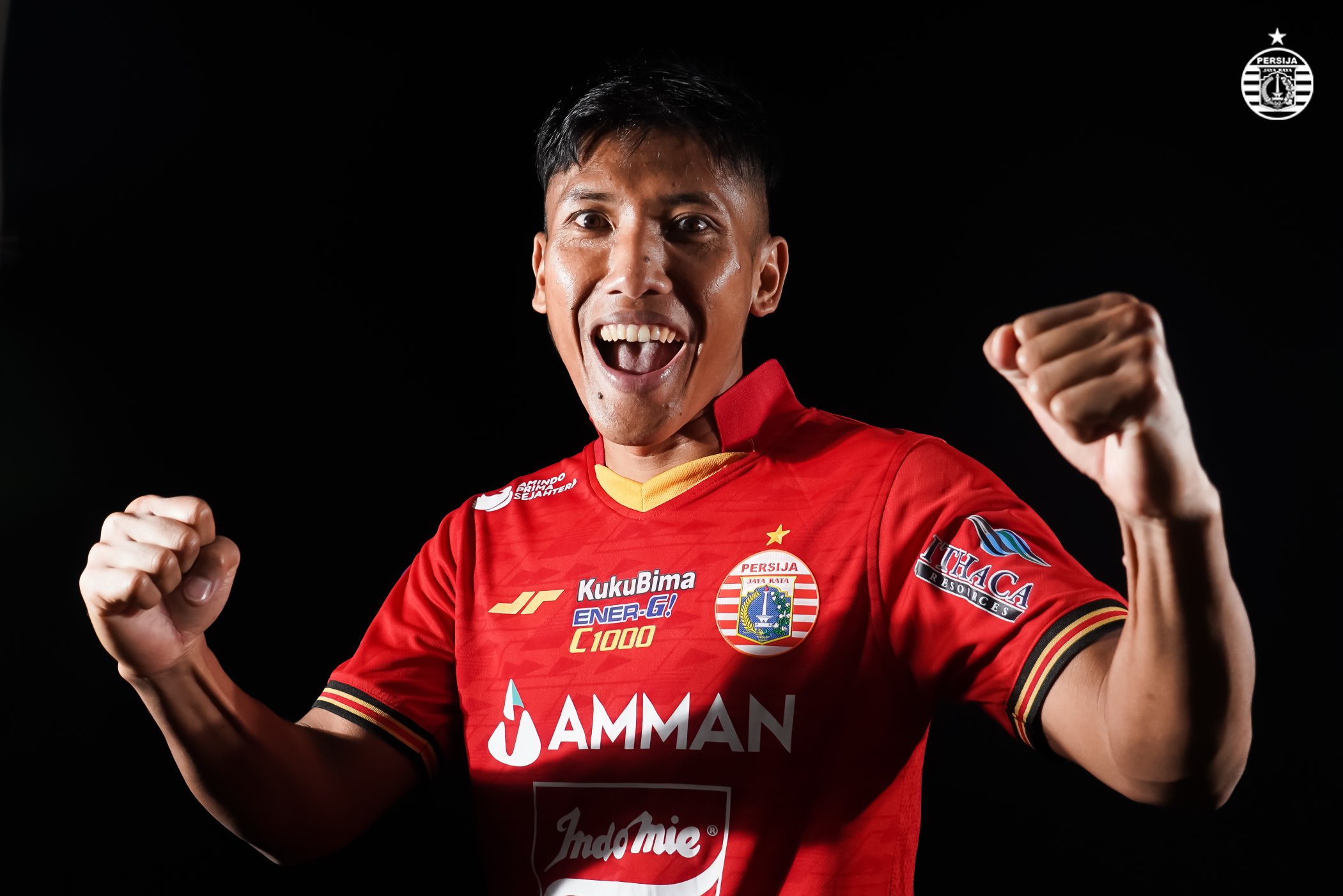 Gelandang Persija Ahmad Bustomi