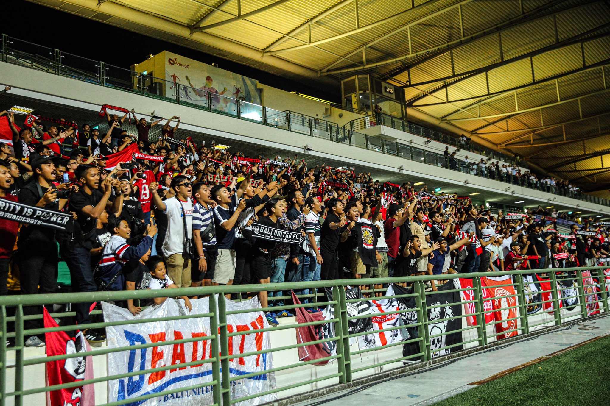 Suporter Bali United