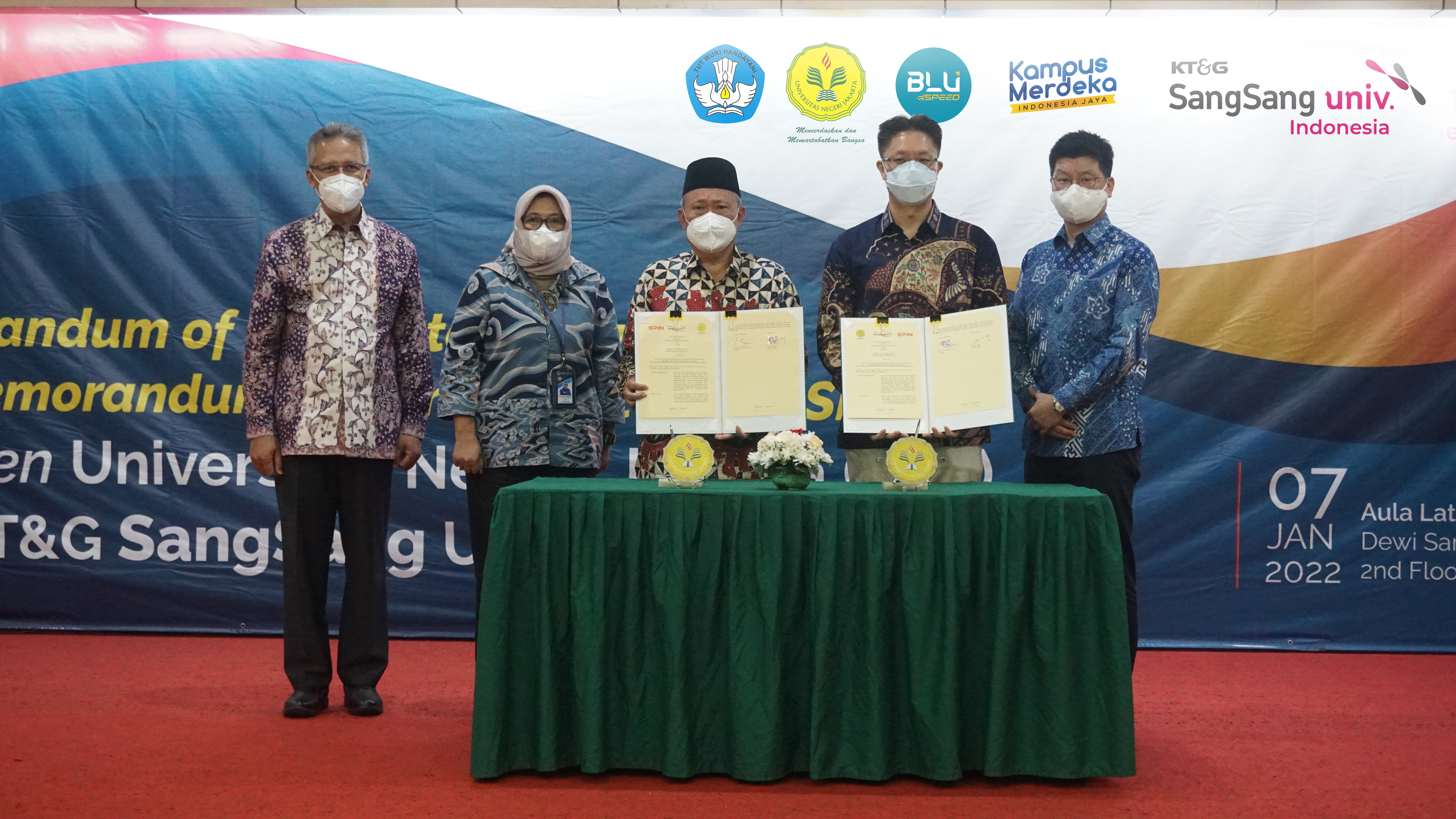 Penandatanganan kerja sama Universitas Negeri Jakarta (UNJ) dan  KT&G SangSang Univ. Indonesia.